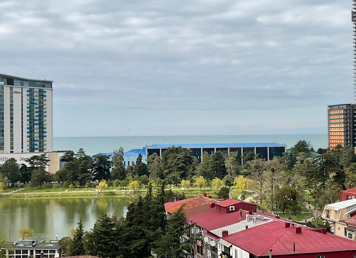 Babi Home Batumi Eksteriør billede