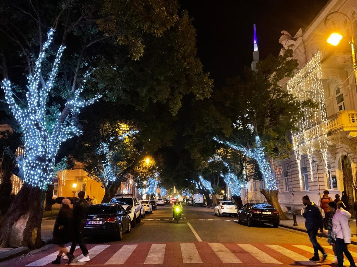 Babi Home Batumi Eksteriør billede